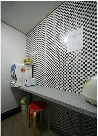 Hongdae T *