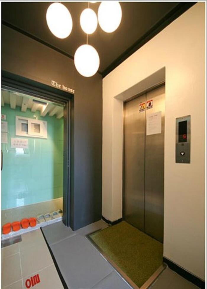 Hongdae T Capsule hotel